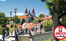 GRAND HOTEL - Třebíč - pohled na baziliku sv. Prokopa a lávku do Židovské čtvrti - Zdroj: České dědictví UNESCO