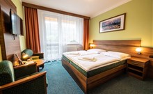 Resort DLOUHÉ STRÁNĚ - Kouty nad Desnou - dvoulůžkový pokoj DELUXE (hlavní budova)