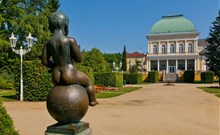 ZAHÁJENÍ LÁZEŇSKÉ SEZÓNY, Hotel BADENIA HOTEL PRAHA - Františkovy Lázně - BADENIA HOTEL PRAHA promenáda