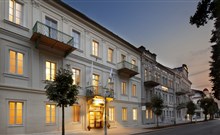 ZAHÁJENÍ LÁZEŇSKÉ SEZÓNY, Hotel BADENIA HOTEL PRAHA - Františkovy Lázně - BADENIA HOTEL PRAHA z venku