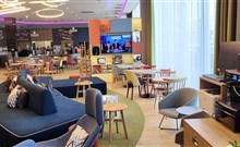 HAMPTON by HILTON - Olštýn - Lobby bar, dětský koutek a restaurace