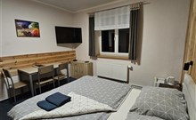 Hotel PARK a Penzion PARMA - Ostružná - rodinný pokoj v hotelu