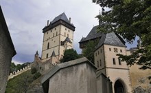 GRAND - Řevnice u Karlštejna - hrad Karlštejn