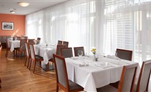 ZAHÁJENÍ LÁZEŇSKÉ SEZÓNY, Hotel BADENIA HOTEL PRAHA - Františkovy Lázně - BADENIA HOTEL restaurace